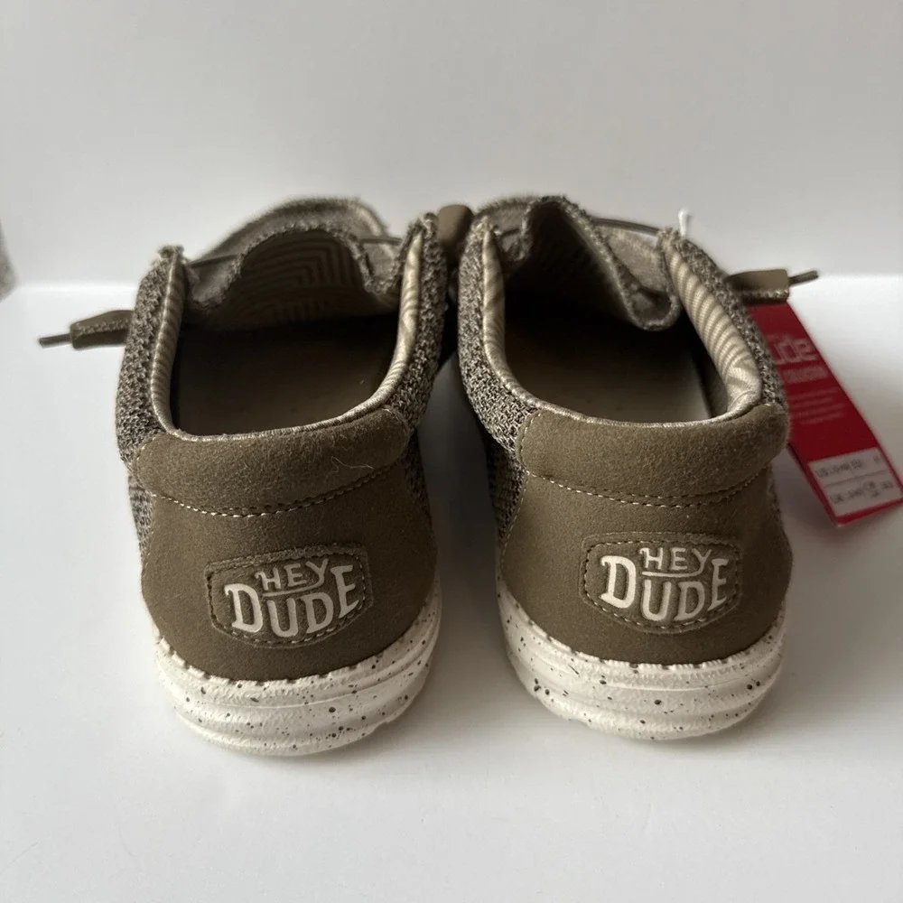 HEY DUDE WALLY SOX "BROWN" SLIP ON SHOES 8Mens - Picture 3 of 6
